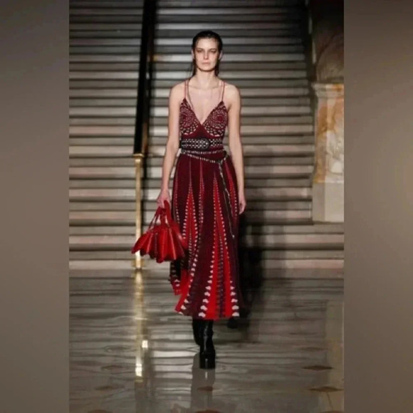 ALTUZARRA
Oceanid Abstract-Print Pleated Maxi Dress - Picture 1 of 10